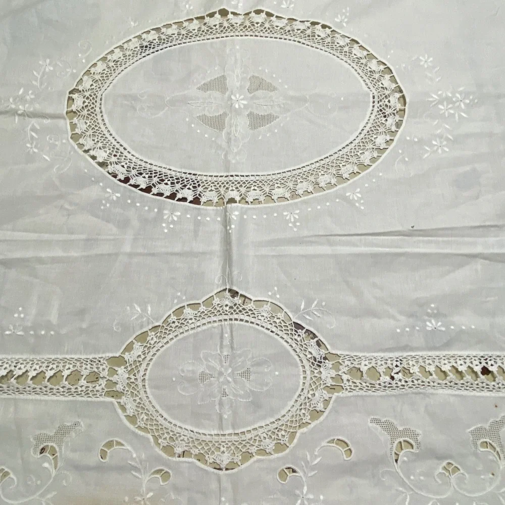 Vtg 80s Hand Made Beige Cotton Lace Embroidery Tablecloth Floral Cottagecore